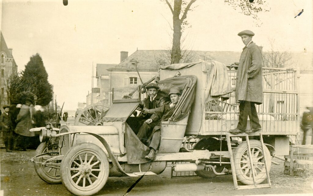 T comme Transporteur    –                               T comme Traversée du siècle en camion